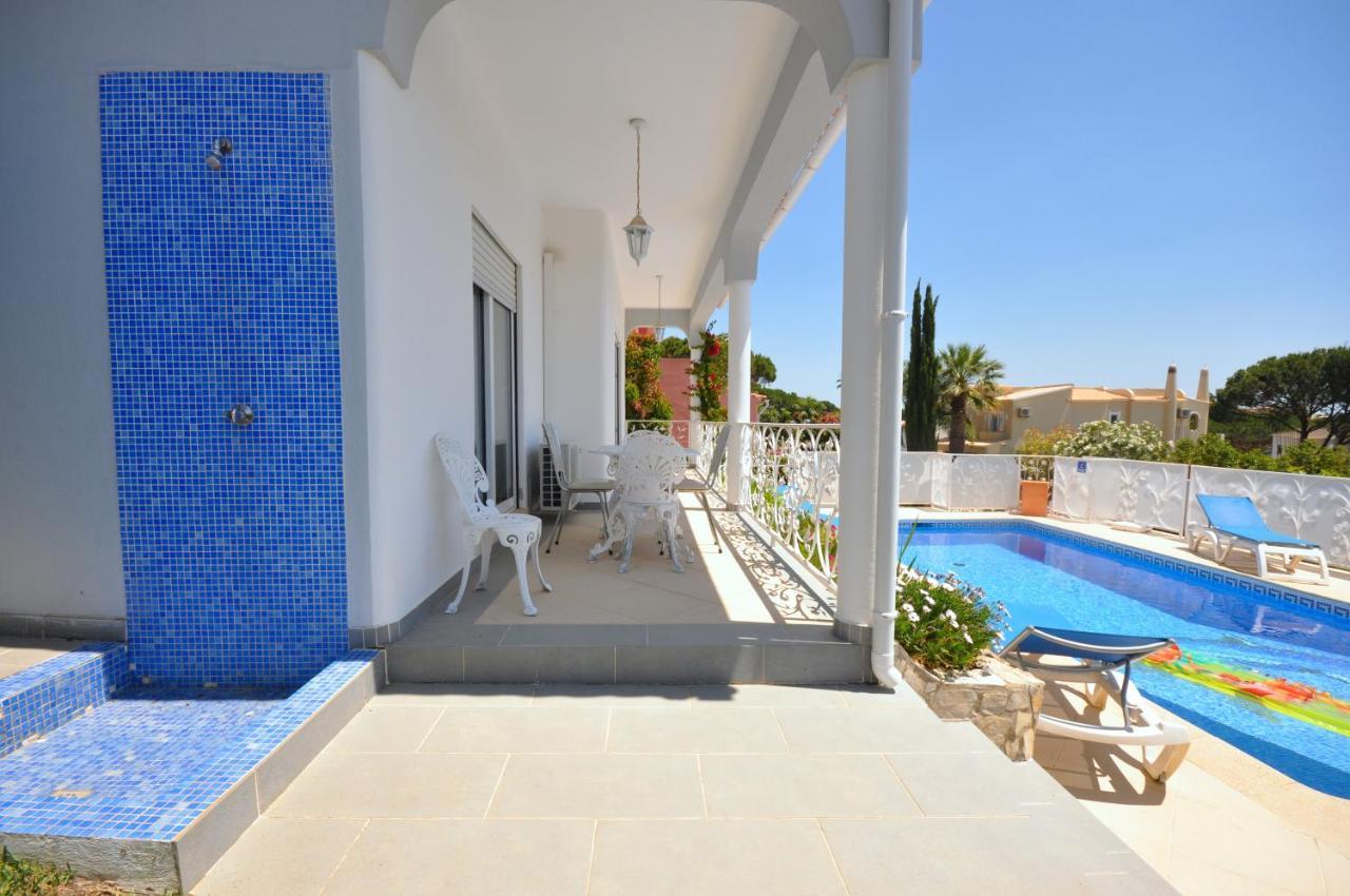 Well-Appointed Villa Is Situated In The Popular Resort Of Vilamoura Куартейра Екстериор снимка